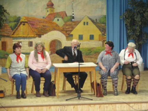 Hraje celá dědina aneb S veselou myslí na nesmysly. - 18.3.2006